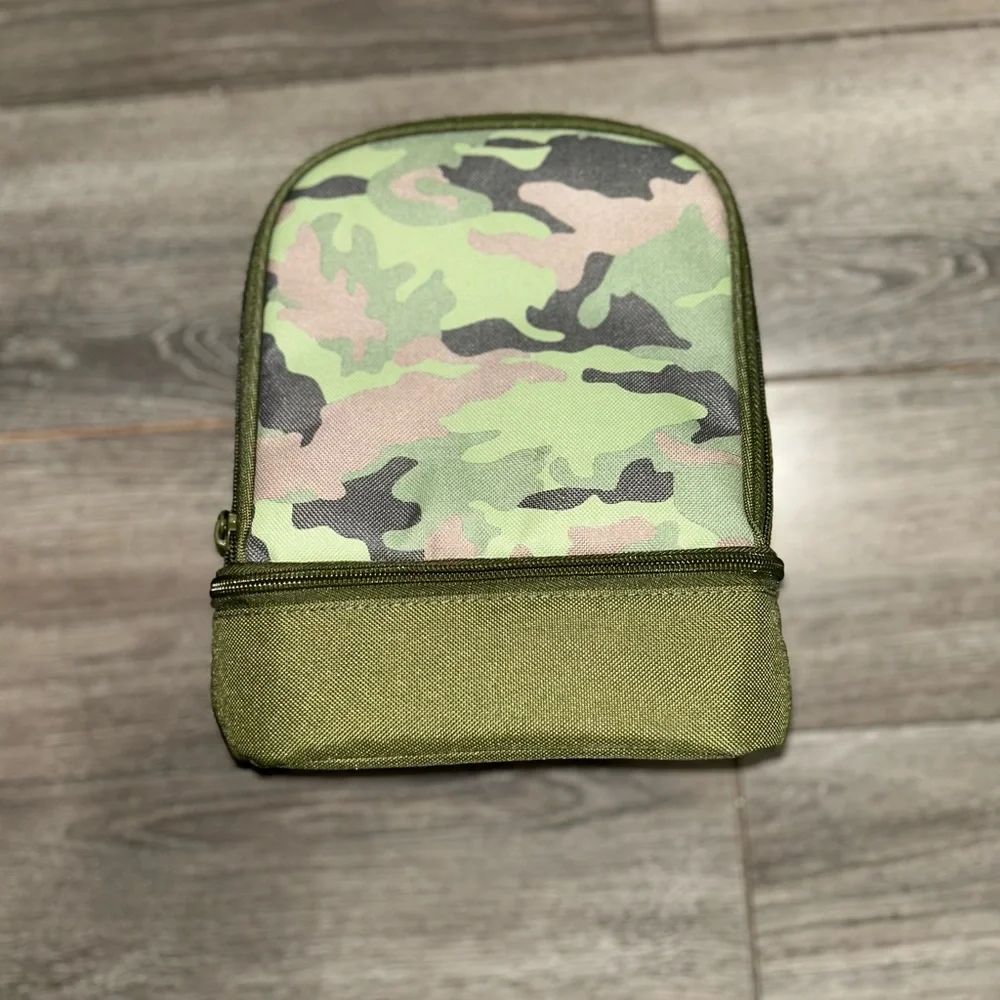 ⭐️Thermos Camo Insulated Lunch Box